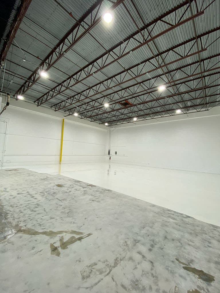 Everflow Made by MPC Clear Epoxy Resin Coating for Floors & Counter Tops, 100% Solids, Self Leveling - 3 Gallon Kit + 18in Roller + 18in Roller Frame & Squeegee
