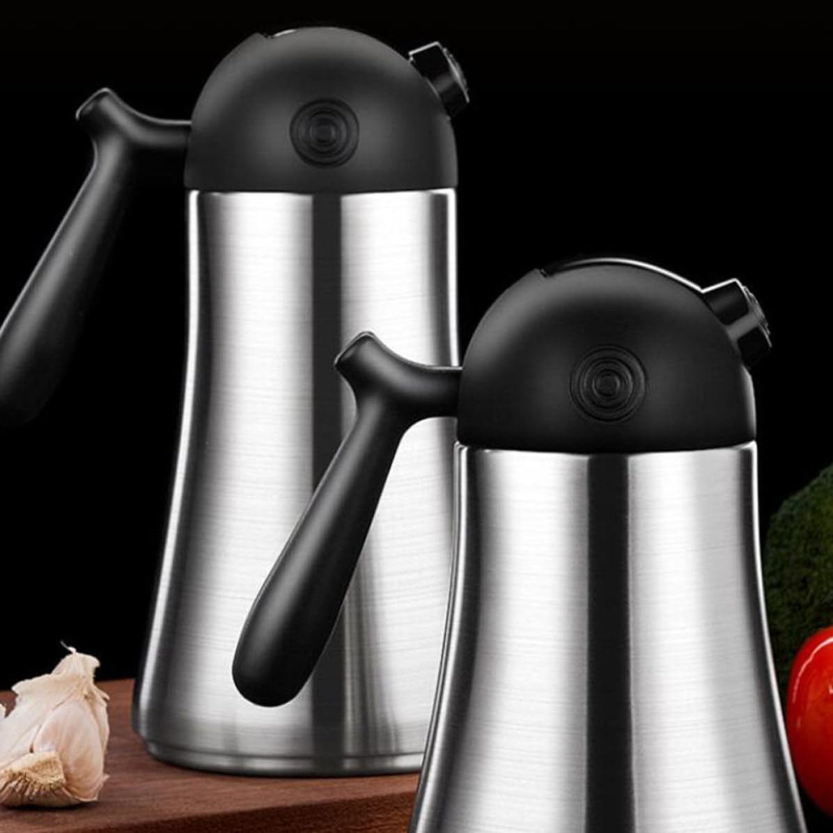 Garneck Stainless Steel Oil Bottle with Lid and Handle 1000ml Silver