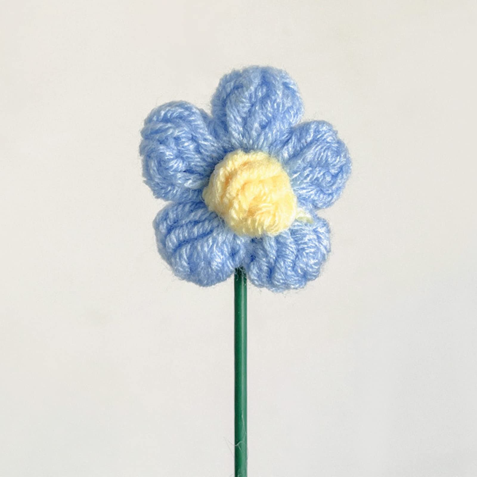 Nucelit 5pcs Handwoven Flower Knitted Crochet Flower Bouquet Ornaments for Wedding Party Decoration Valentines Day Gift Knitted