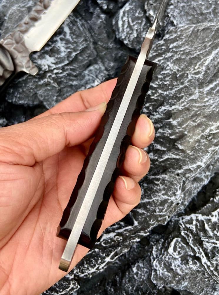 Generico TEERMA ZS2 Forgiatura integrata fixed blade Coltello multiuso, Utilizzato principalmente per campeggio, caccia, pesca, esplorazione della giungla, escursionismo（Consegna casuale degli stili）