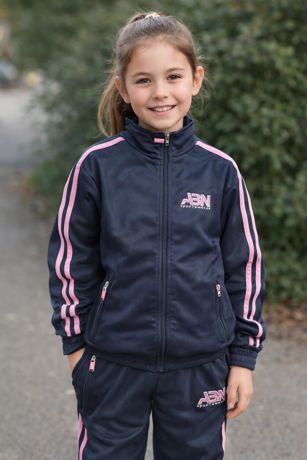 GX GARGIX Tuta Acetata Bambina – Completo Due Pezzi con Zip, Bande Rosa, Ideale per Scuola e Tempo Libero