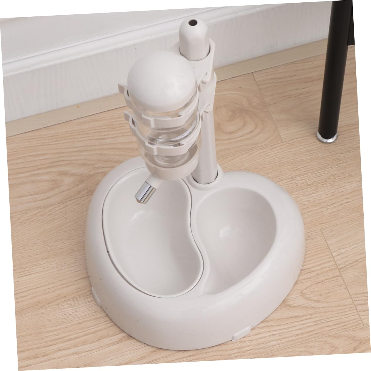 POPETPOP PET Drinking Fountain Adjustable Flow Automatic Water Dispenser for Dogs and Cats Wall-Mounted PET Supplies Plastic White