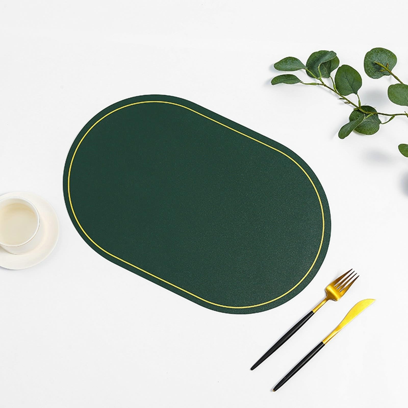 Sets de table ovales vert foncé 45 x 30 cm : l'atout design pour table de salle à manger