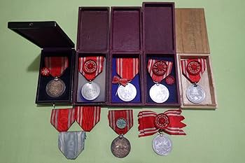 未使用 明治21年 黒漆塗箱付◆日赤最高功労者賞 銀と七宝製 日本赤十字社 勲章 Yahoo!オークション -「明治21年 日本赤十字社」(アンティーク