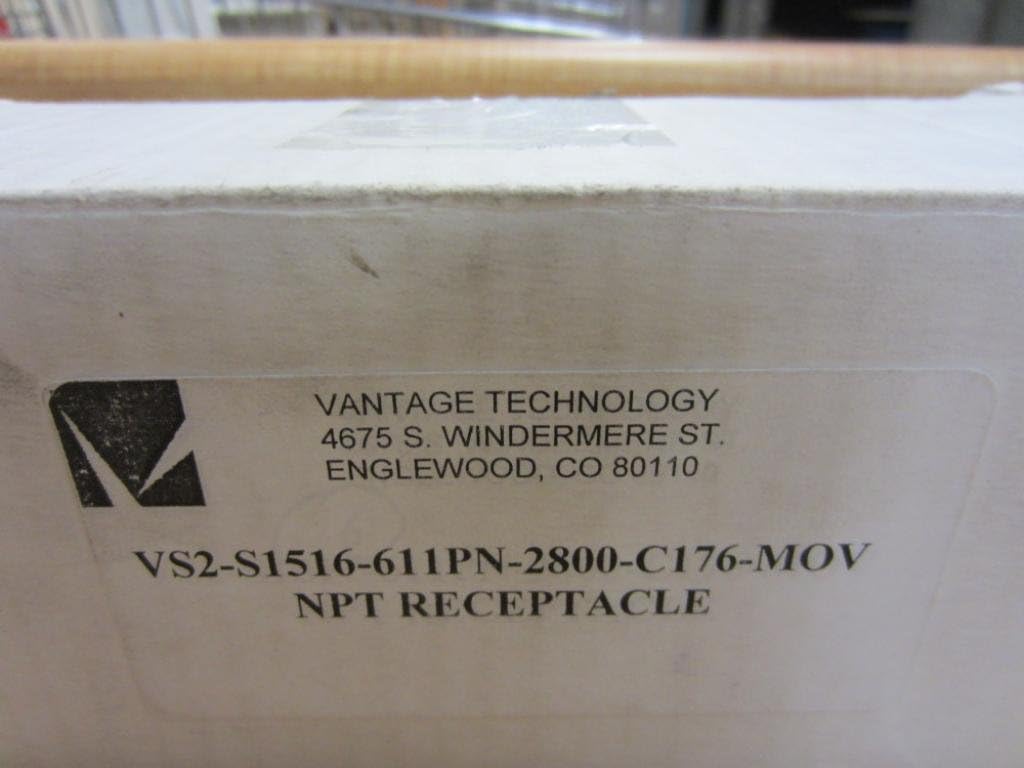 VS2-S1516-611PN-2800-C176-MOV Receptacle