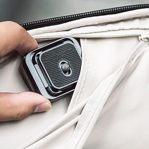 Miniatura 9 de PGYTECH Abrazadera de placa de liberación rápida, con orificios roscados de 14" y 38", interfaz Arca Suiza, adecuada para cámaras fotográficas,