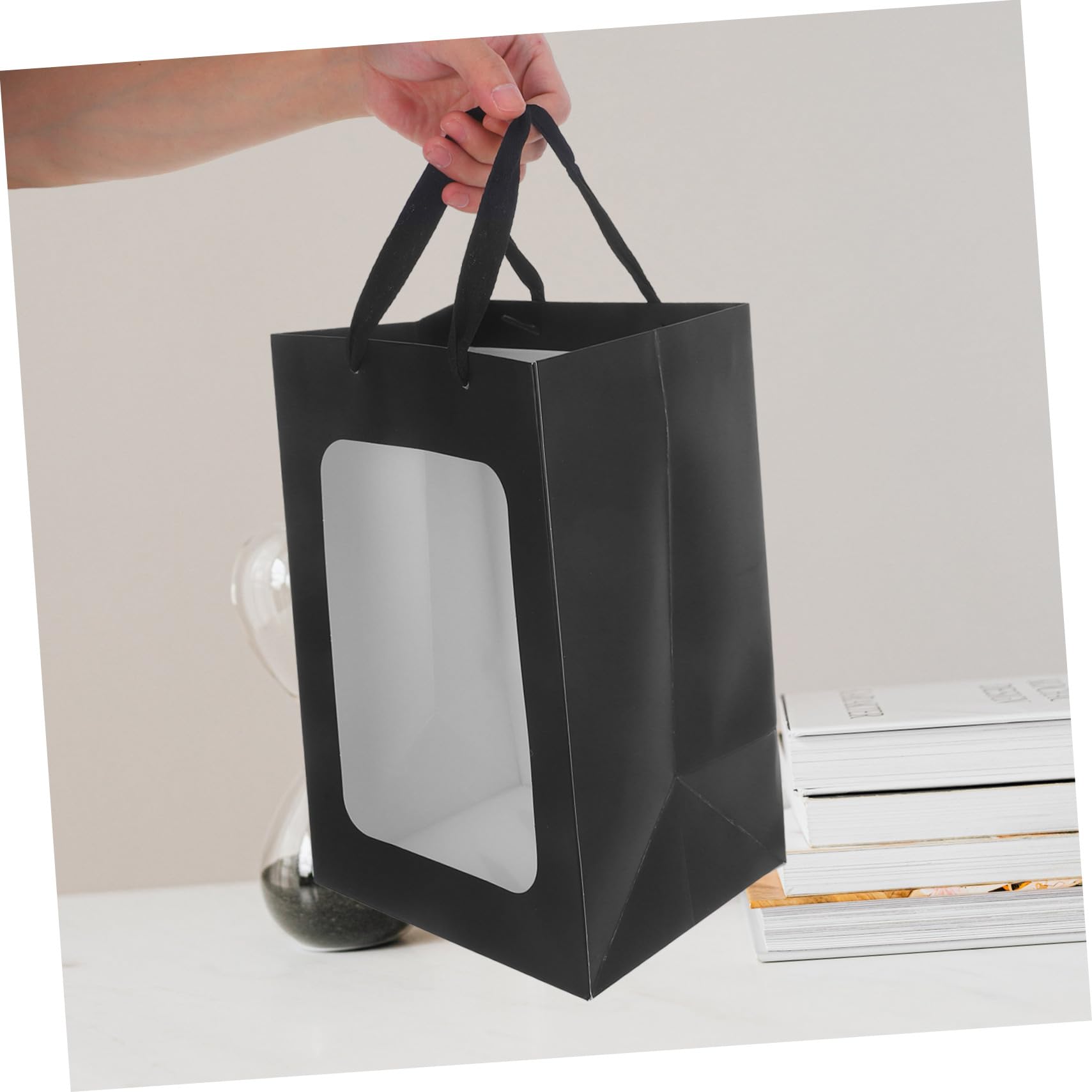 MAGICLULU 10 Stück Geschenktüten aus Papier mit Transparentem Fenster und Henkeln Schwarz Leicht zu Tragen für Geschenke