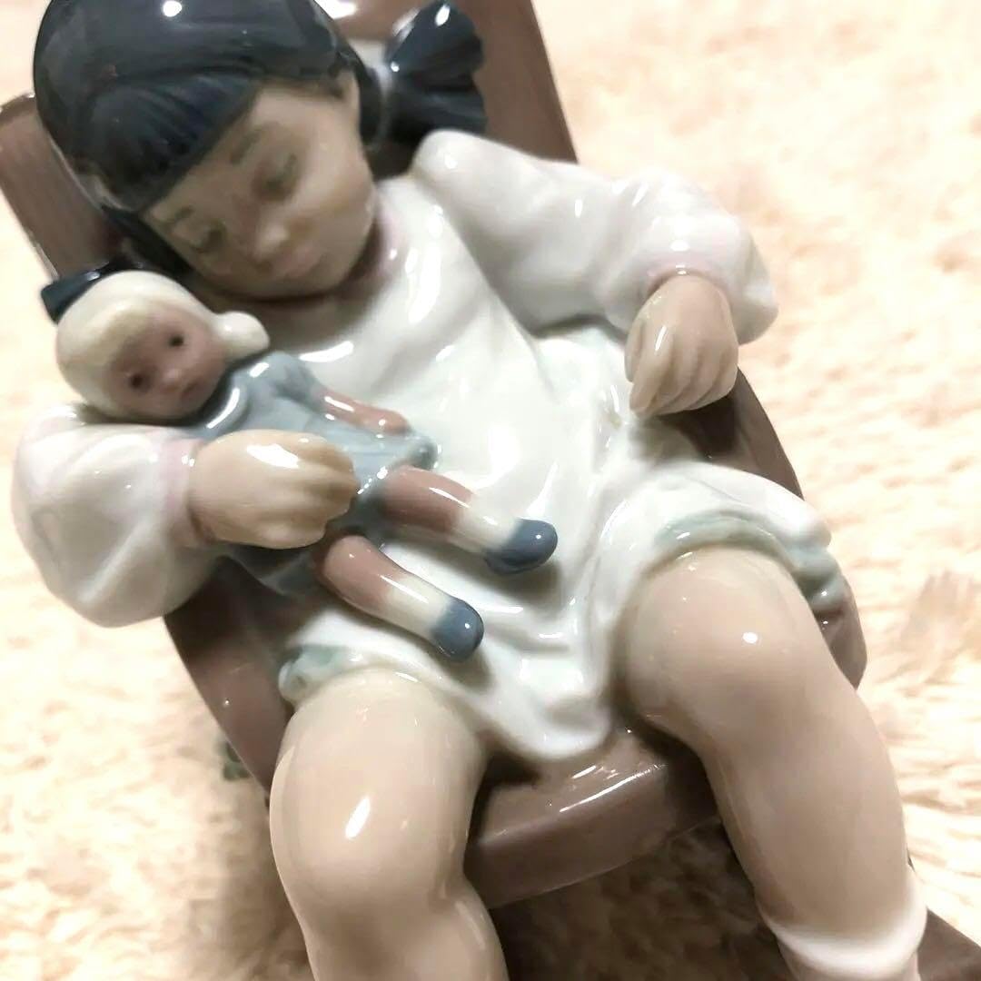 cuteリヤドロおひるね 5448 Girl In Rocking Chair Lladro Little Girl