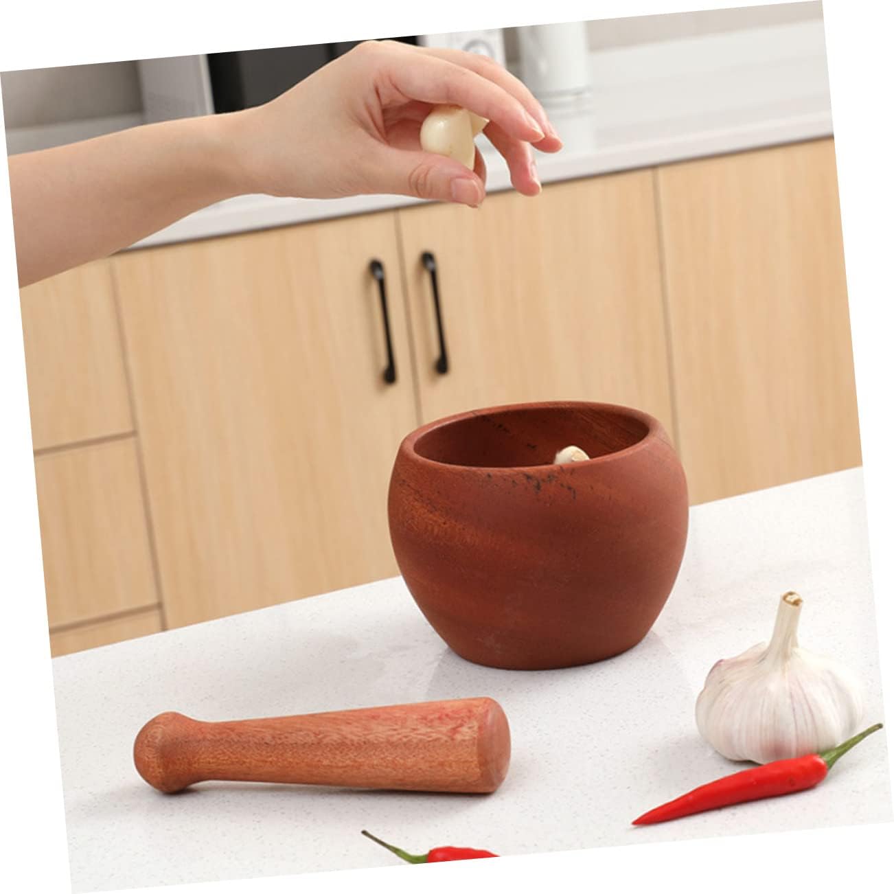 1set Wooden Garlic Masher Ergonomic Manual Garlic Press for Crushing Spices and Nuts for Fresh Chutneys and Sauces Kitchen