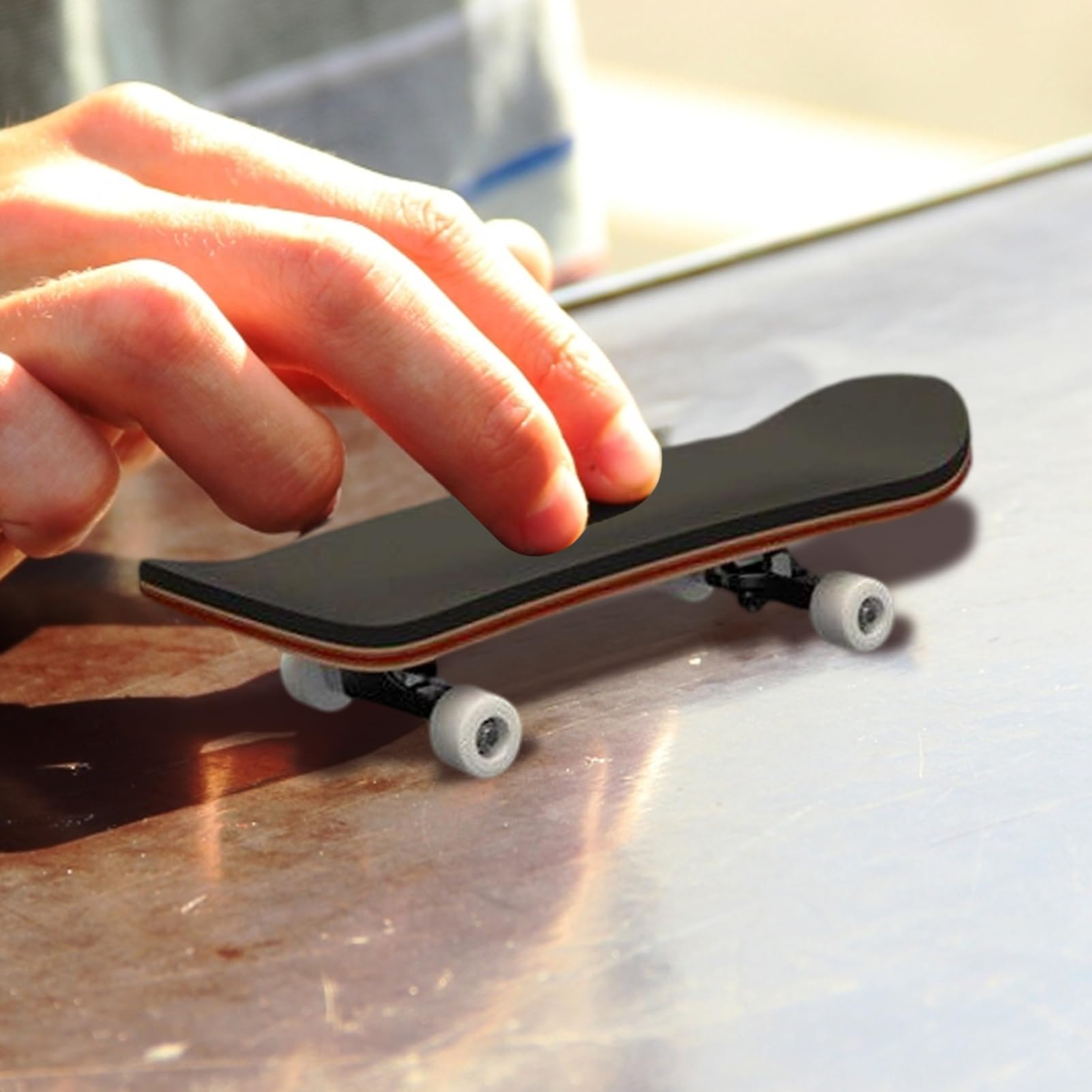 Finger Skateboards - Wood Fingertip Game, Anti Slip PU Mat Wood Skateboard Party Favors, Hand Skateboard, Mini Handheld Board For Boy Girl Student Adult Desktop Ornament Bedside Dorm Apartment