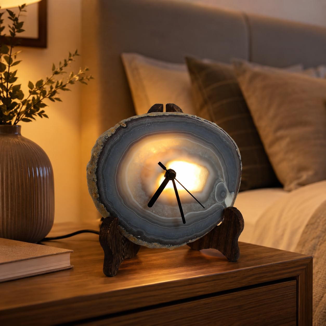 Orologio da scrivania con fette di agata naturale con retroilluminazione a LED, orologio da tavolo unico al quarzo in cristallo grezzo, arte geode unica nel suo genere, decorazione per casa e