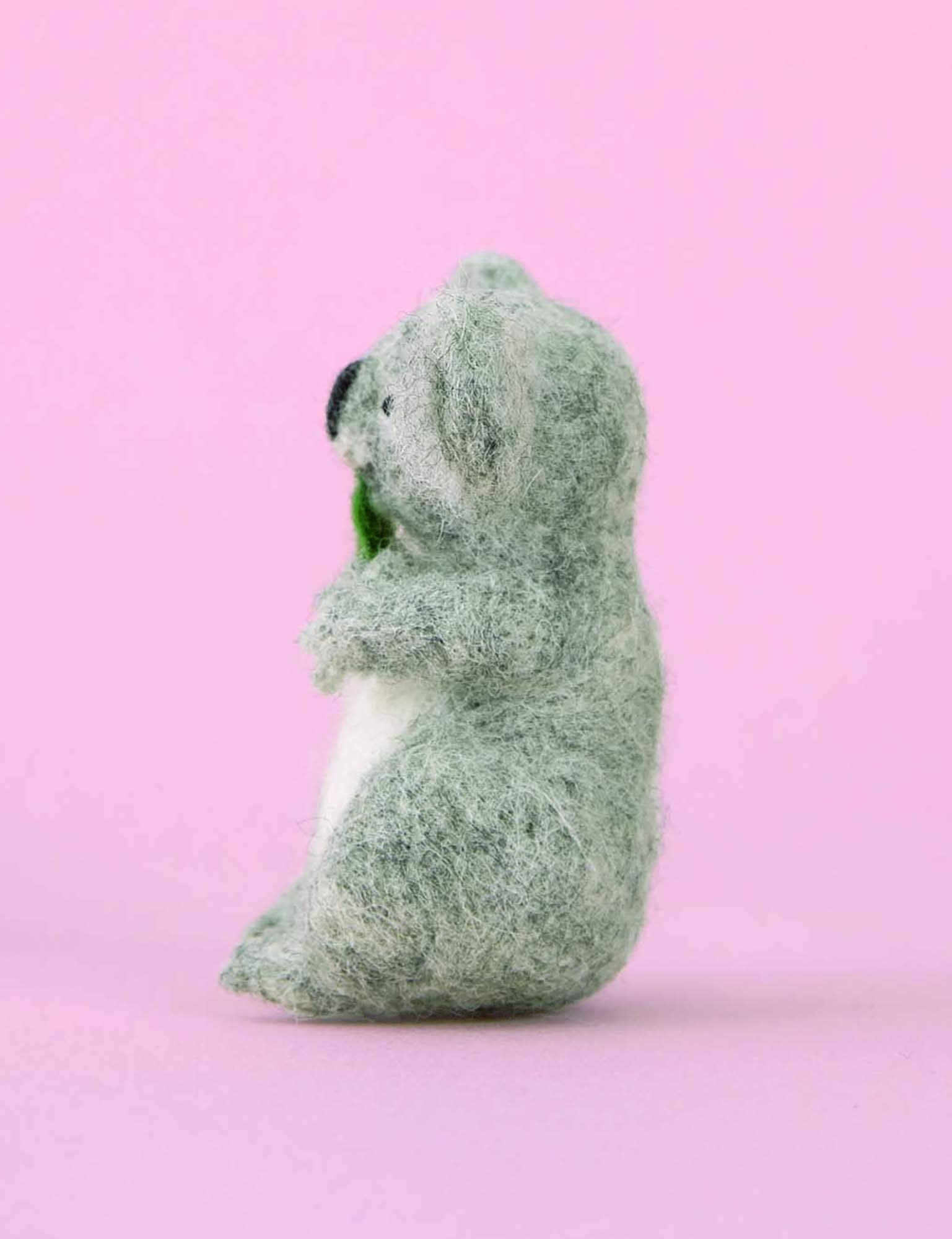Amazon.co.jp: ハマナカ 羊毛キット フェルト羊毛でつくるほのぼの動物