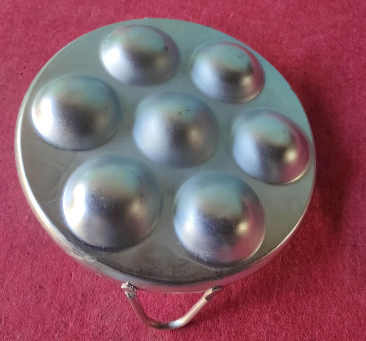 Aluminum Paniyaram Pan 7 Cups with 2 Side Handle