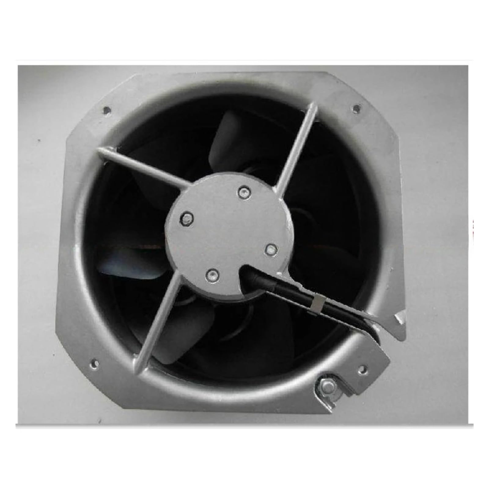 Ventilateur W2E200-HK38-01 M2E068-BF résout la surchauffe de vos armoires électriques 230V
