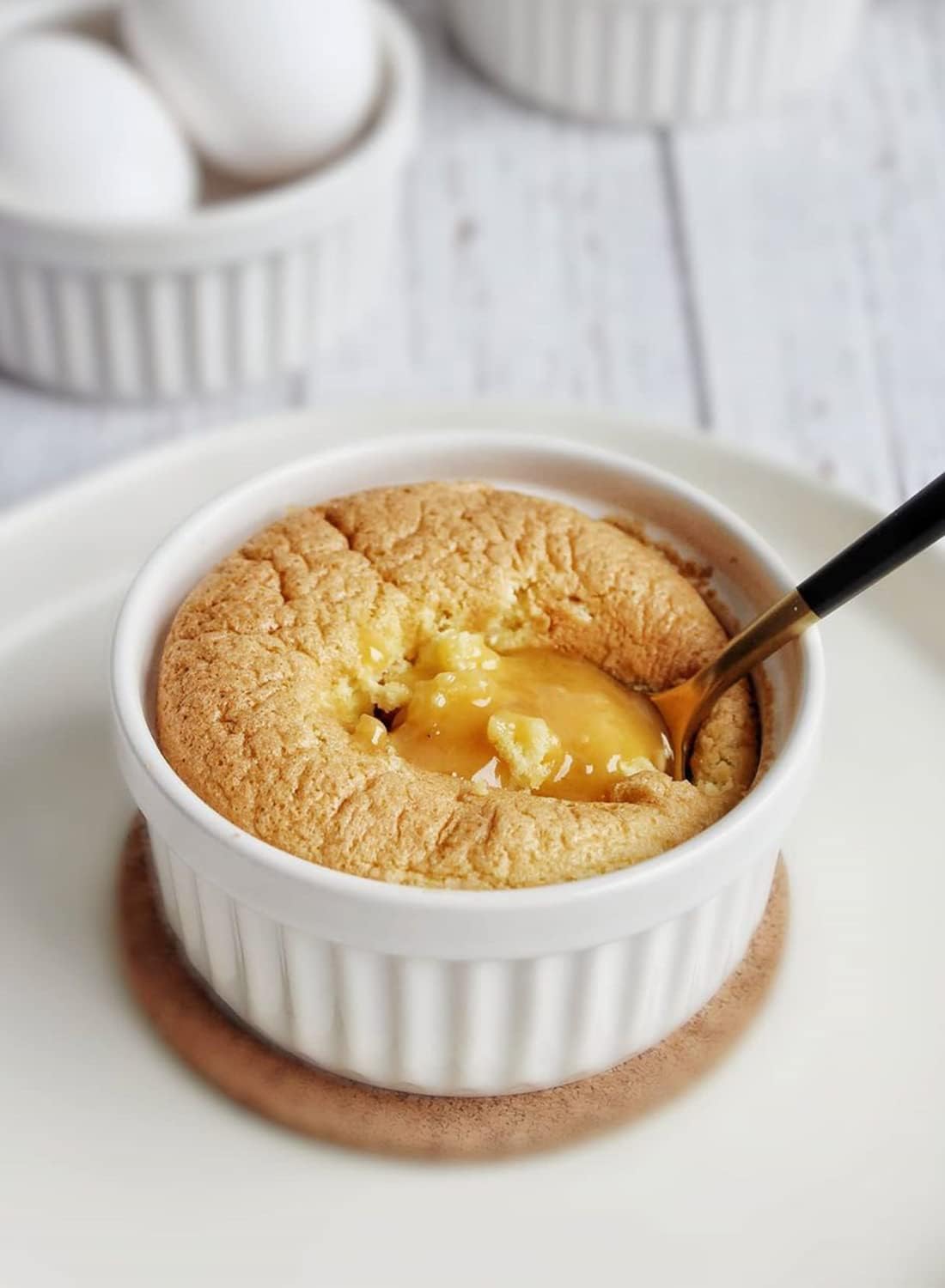 White 8oz 4 Pack LE TAUCI Ramekins 8 OZ Oven Safe, Creme Brulee Ramekins, Pudding Custard Cups Souffle Ramiken, Dipping Sauce Dishes, Ceramic Ramekin Bowls Set of 6, White