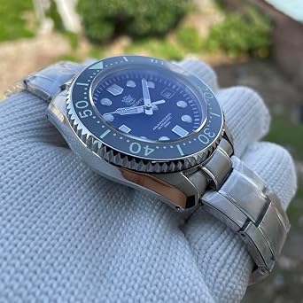 Steeldive Automatic Dive Watch with Luminous Display, 200M Water Resistant, Black Dial, Stainless Steel Band