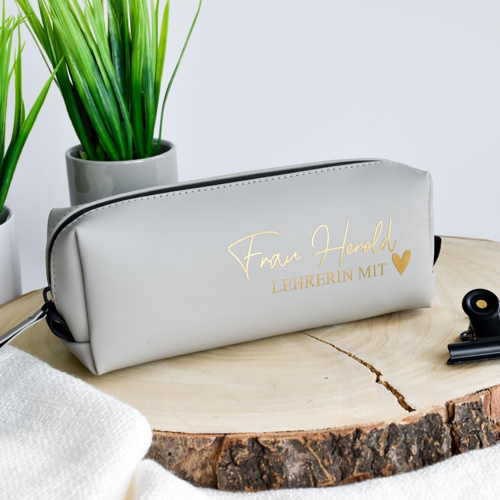 Personalisierte Federtasche | mit dem Namen der "Lehrerin mit Herz" 2 | Geschenkidee zum Abschied | Mäppchen | recyceltes Federmäppchen Geschenk zum Abschied