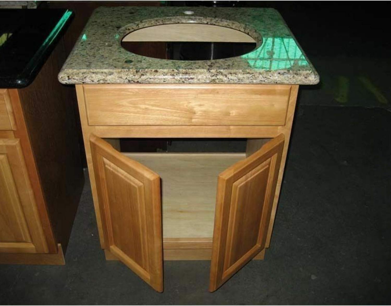 ナチュラルオーク 76.2 cm バニティ バスルーム トラディショナル ドア キャビネット 引き出し シングル シンク ベース バ