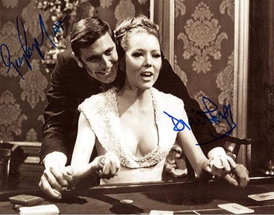 Amazon.co.jp: ◇直筆サイン ◇女王陛下の007 ◇ON HER MAJESTY'S