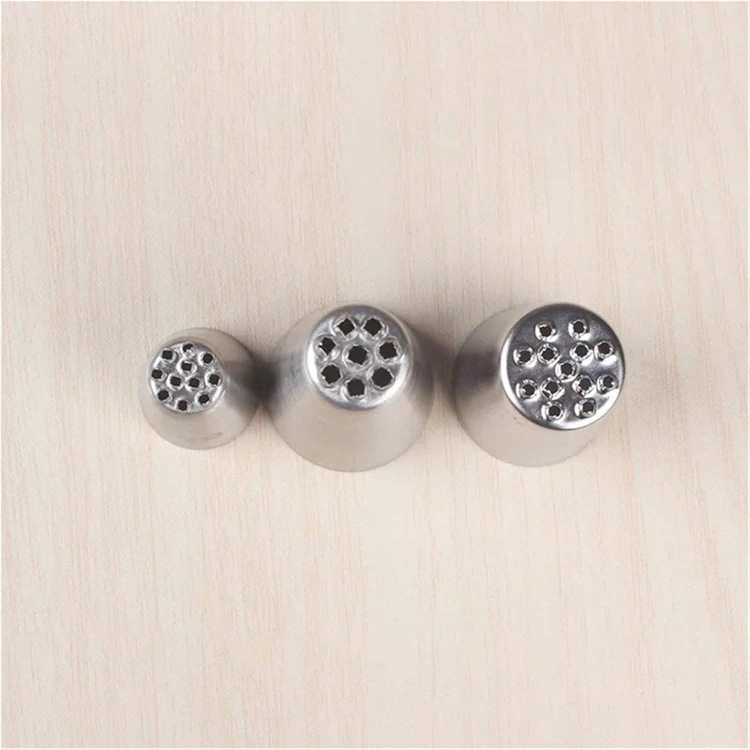 Small Piping Tips 36pcs Stainless steel cream decoration mouth Small grass shape nozzle Baking tools Grass Cream Icing Nozzles Pastry Decorate