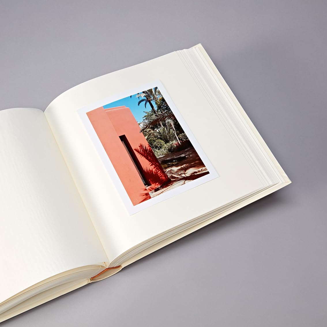 Semikolon 370026 Album Jumbo - 30 x 30 cm, 100 pages couleur crème, pour photos 10 x 15, avec papier vélin - beige fango