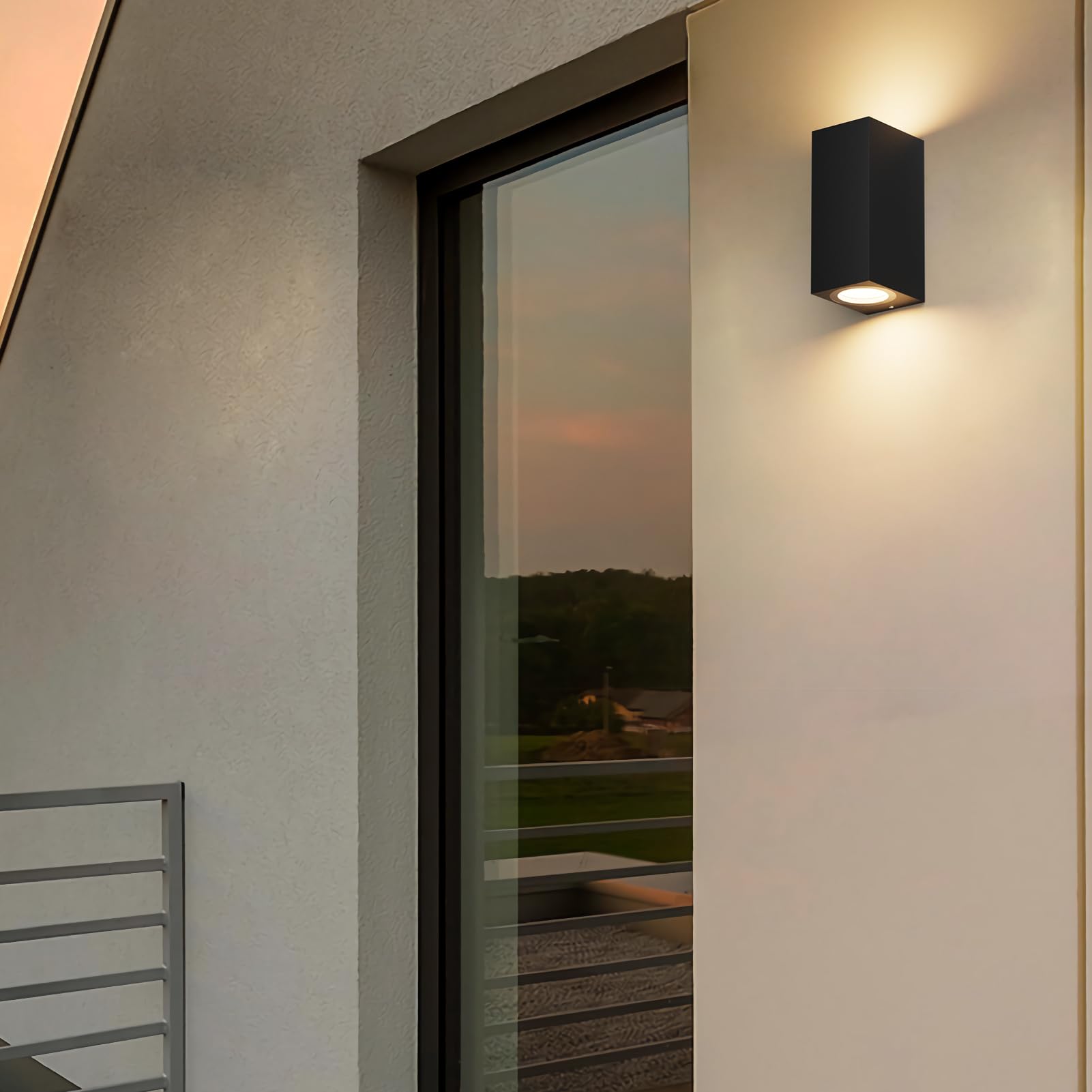 Klighten 4 Pezzi Nero Applique esterno GU10 IP65, Lampadina non Inclusa | Up Down Applique sostituibile con attacco GU10, Lampade da interno in Alluminio, Lampada da Parete per terrazzo esterno