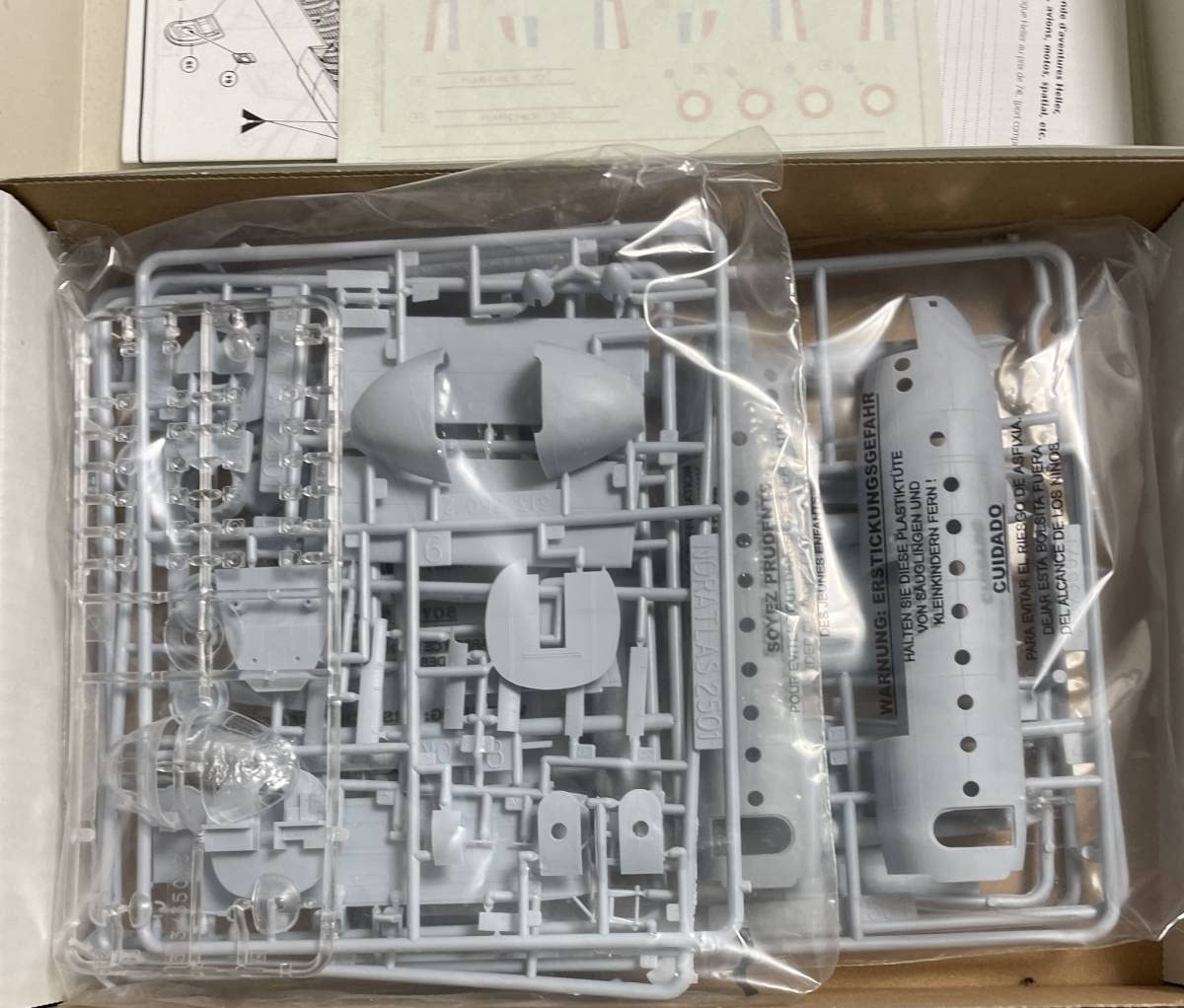 Heller 1/72 NORD 2501 NORATLAS フランス軍用輸送機 Amazon.co.jp: 中袋未開封 未組立品 Heller エレール 1/72 ノール 2501