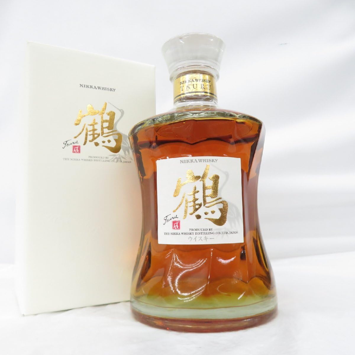 NIKKA ウイスキー TSURU 鶴 鶴デザイン 700ml 箱付き 旧ボトル NIKKA ウイスキー TSURU 鶴 鶴デザイン 700ml 箱付き 旧ボトル