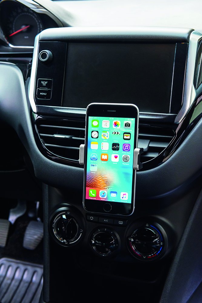 PNY The Road Kit Supporto da Auto Espandibile per Smartphone e Caricabatteria da Auto Micro USB