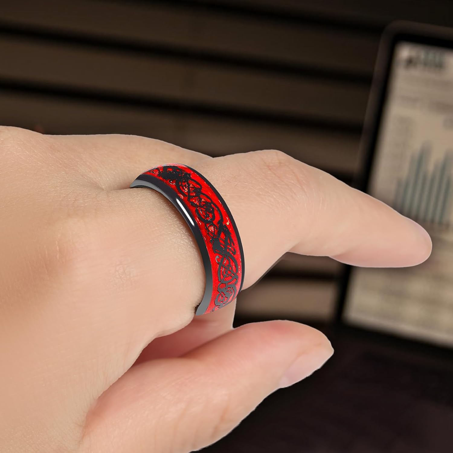 Fashion Dragon Pattern Metal Band 7MM T5577 Chip Ceramic Finger Ring or CUID Chip Skull Carbon Fiber Band Epoxy Ring for Replicable Access Keycards
