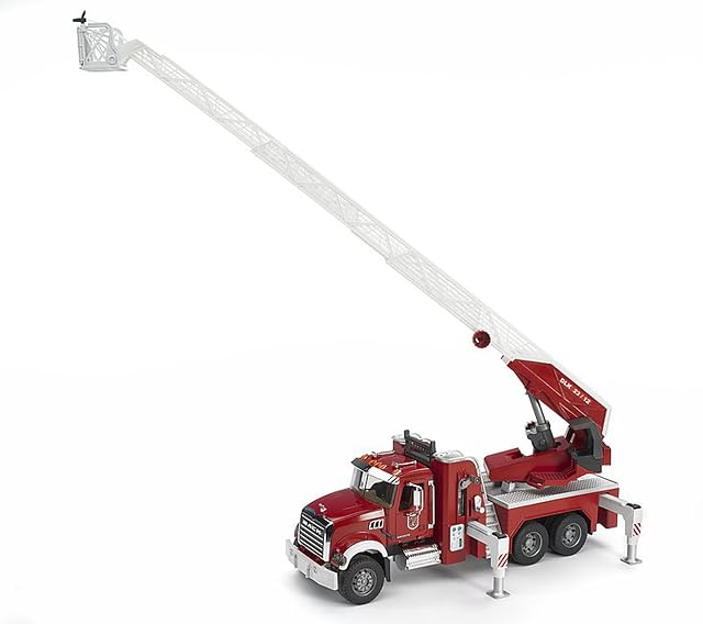 Foto 4 de 8 de bruder 02821 - Camión de bomberos Mack Granite con escalera y bomba