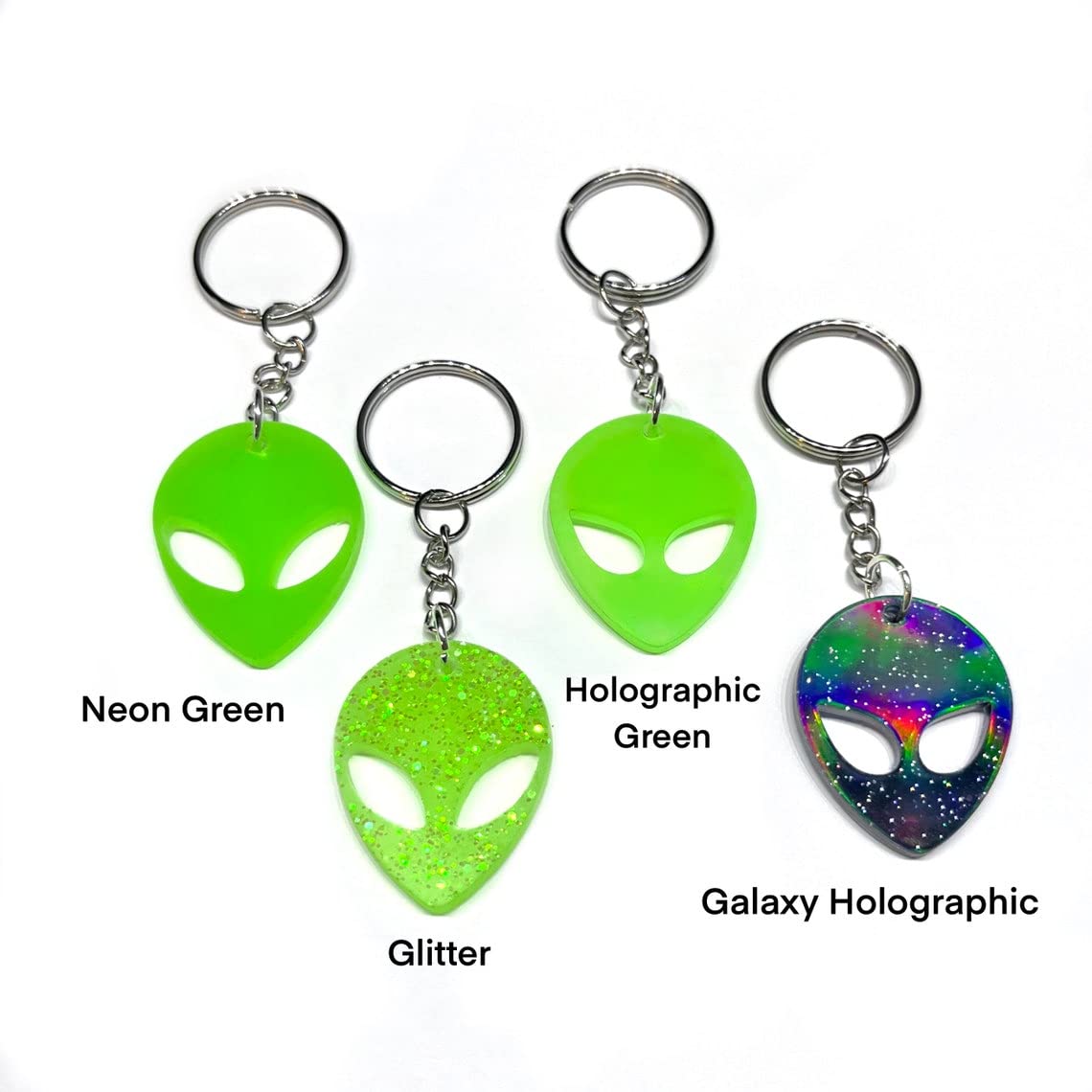 激レア　ALIEN GLOW-IN-THE-DARK KEYRING Amazon.com: Glow In The Dark Alien Keychain, Black light