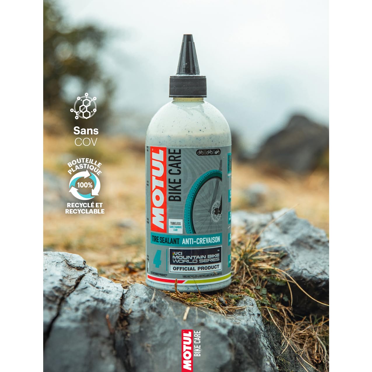 Motul - Liquide Préventif Anti-Crevaisons VTT Tubeless - Pneus Sans Chambre à Air - Petites et Moyennes Crevaisons - Compatible VTT Électriques - Bike Care Tire Sealant Off Road - 500 ml