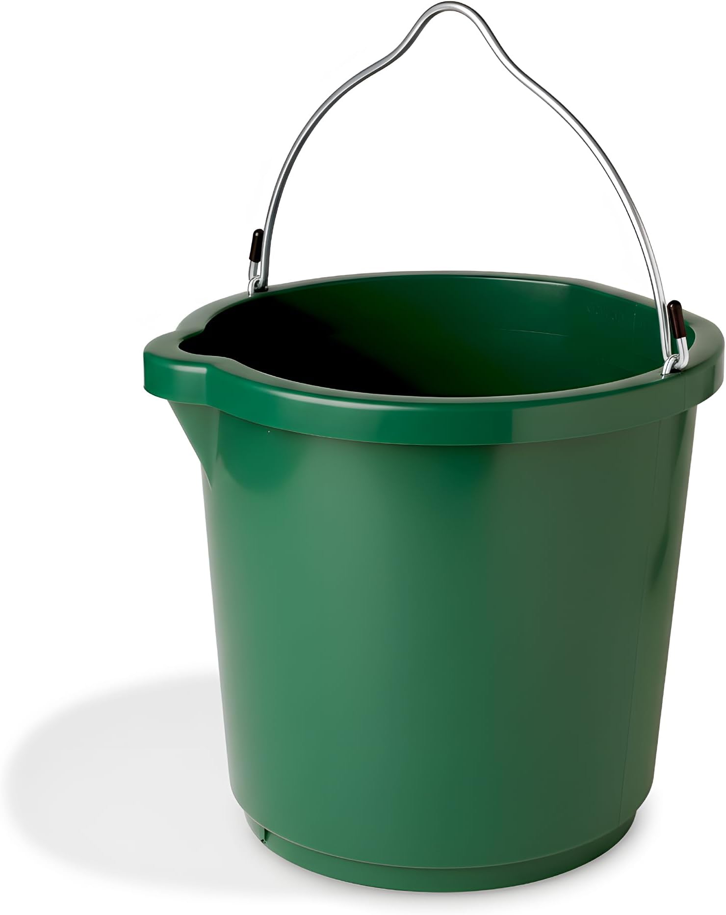 Farm Innovators Heated Water Bucket, 120W Heating Power - Flat Back 5 Gallon Plastic Bucket with Cord Storage for Livestock Watering & Feeding
