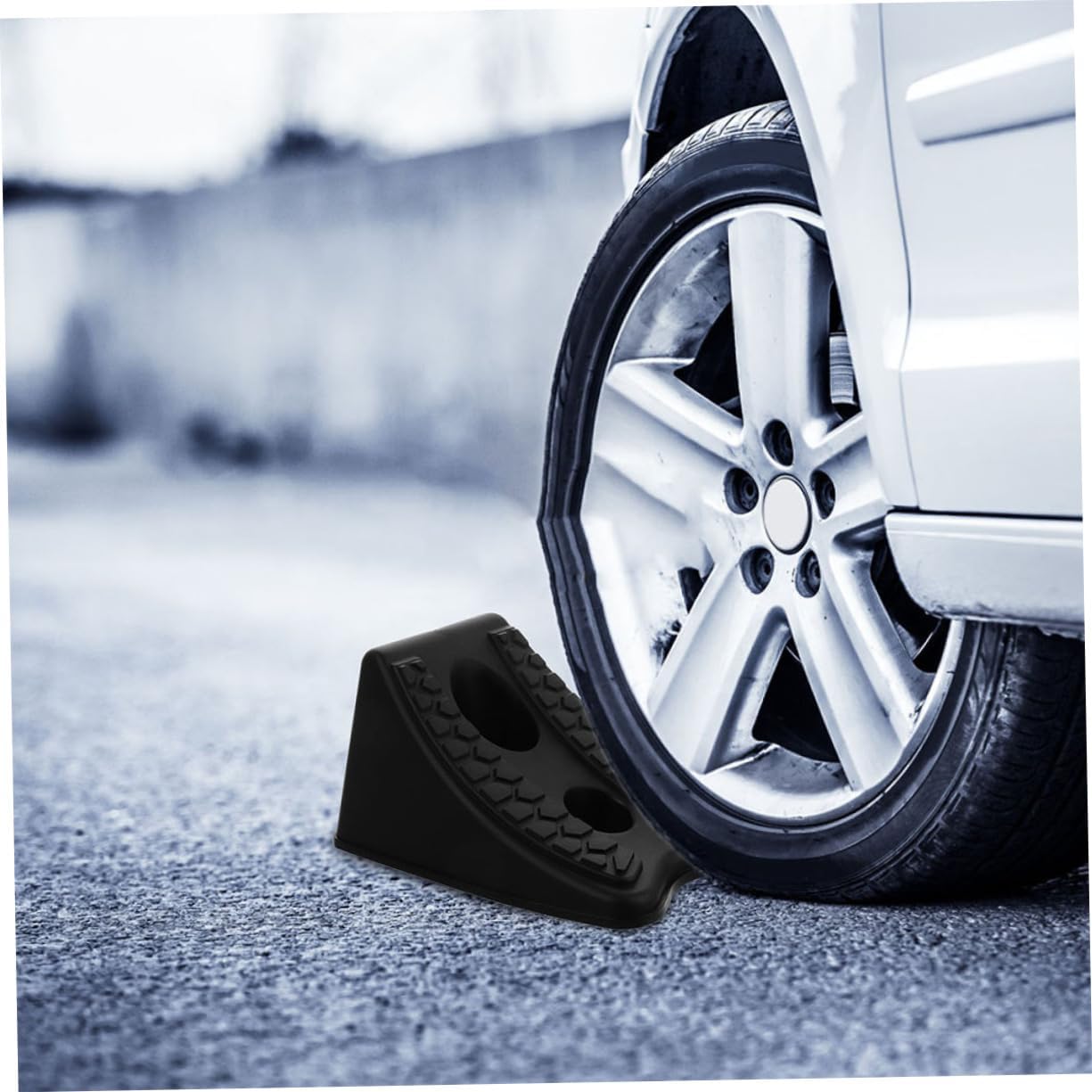 2pcs Plastic Wheel Chock for Off-Road Vehicles, Black