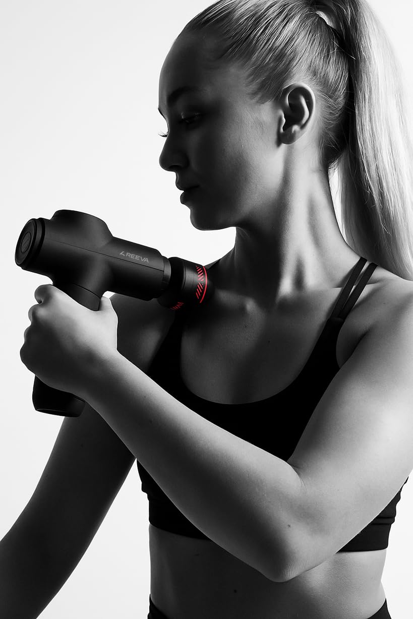reeva Ember Pro - Pistola de masaje profunda inalámbrica con terapia de calor y frío, 5 velocidades, 5 cabezales de masaje, masajeador con batería para relajación muscular, recuperación y deporte