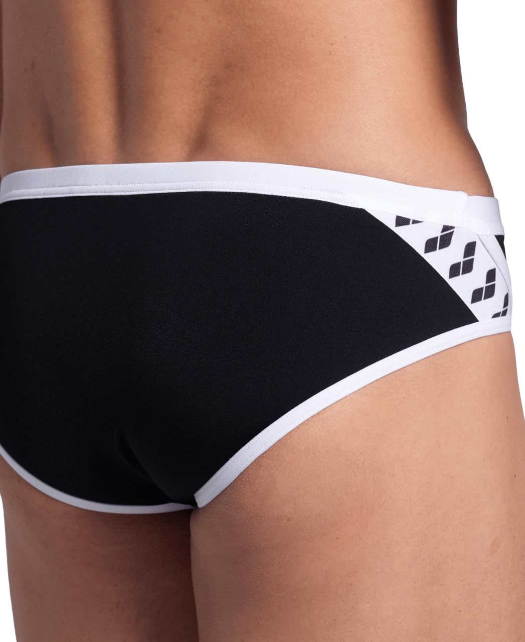Arena Men's Icons Solid Swim Briefs Professional Training Swimsuit Sports Trunk Bañador para Hombre
