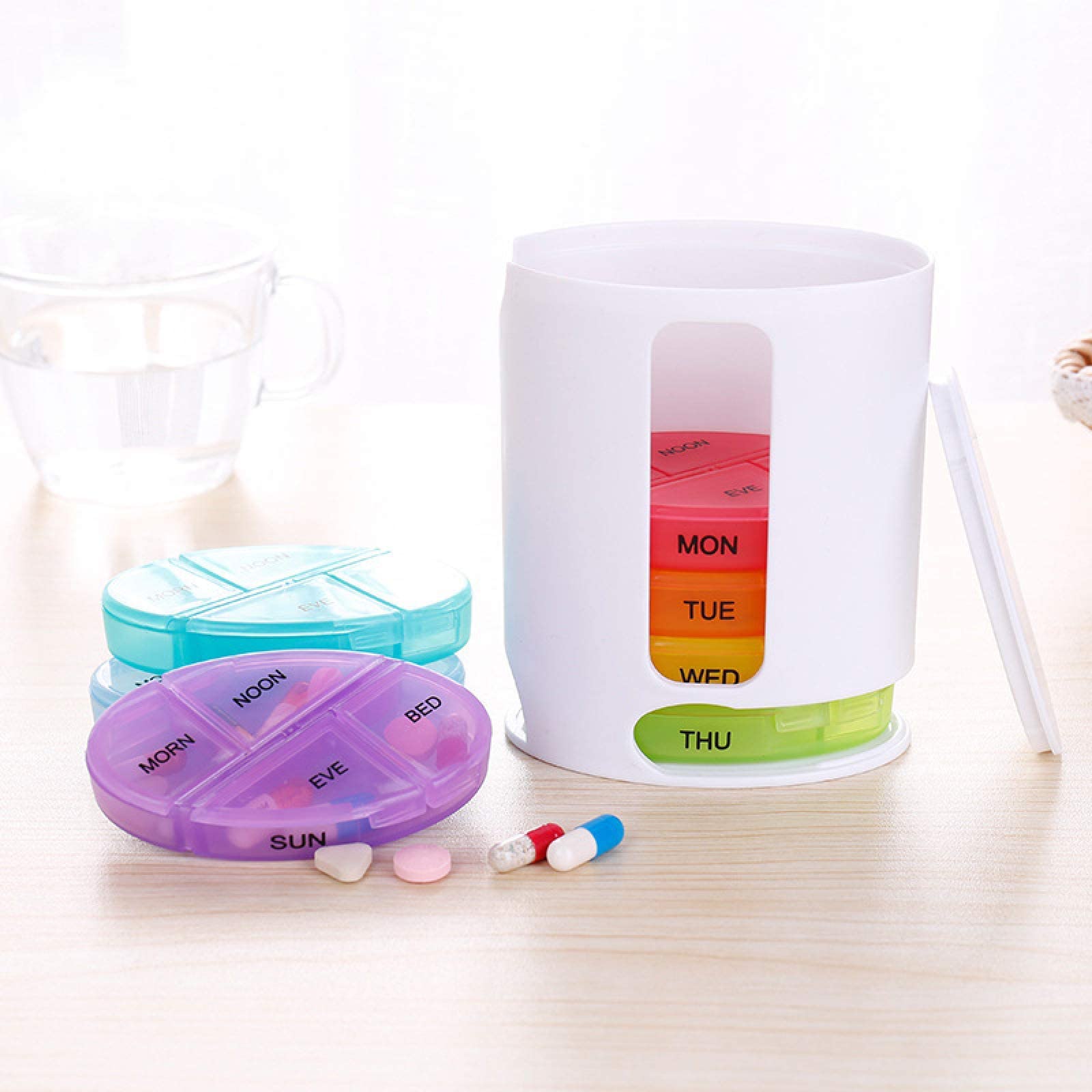 Pastillero de 7 días 4 Veces al día, Organizador de Pastillas semanal Desmontable 7 Compartimentos apilables
