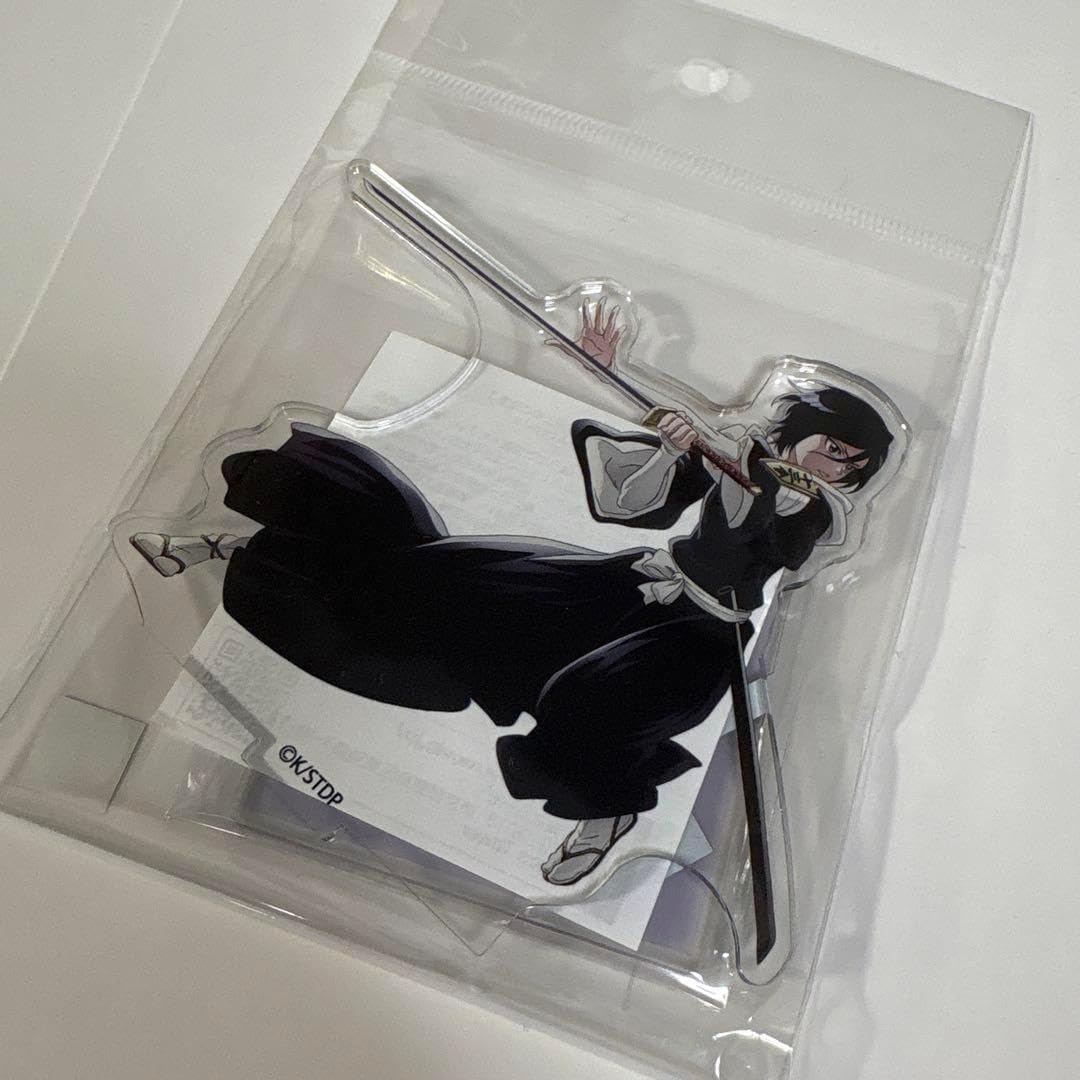 BLEACH 朽木ルキア 缶バッジ アクリルスタンド Amazon.co.jp: BLEACH