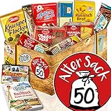 DDR KOCHBUCH: Los geht’s zur genussvollen Zeitreise mit dem DDR Kochbuch. Durch so manchen Versorgungsengpass zauberten die „DDR Hausfrauen“ mit viel Kreativität leckere Gerichte, die wir heute nicht missen möchten. Zahlreich neu fotografierte Köstlichkeiten mit leicht verständlichen Anleitungen zum Nachkochen: Russische Kohlsuppe, Schmorgurken, Falscher Hase, Szegediner Gulasch und Blaubeer-Plinsen - Guten Appetit. Büchlein mit festem Cover im handlichen A6 Format (114 S., UPV 3,99€)