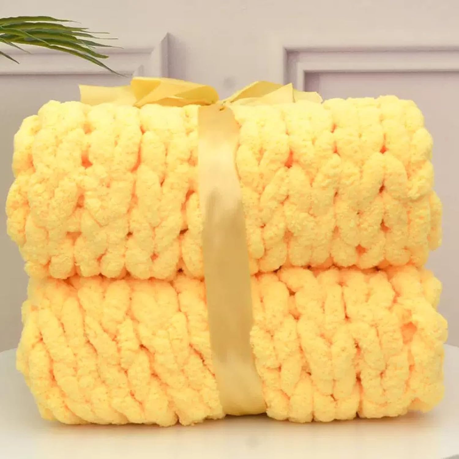 Wttfc Chunky Knit Blanket, Luxury Chunky Knit Blanket Throw, Chunky Knit Throw Blanket for Couch, Hand Knitted Chenille Blanket for Sofa and Bed, Machine Washable,Yellow,150x180cm