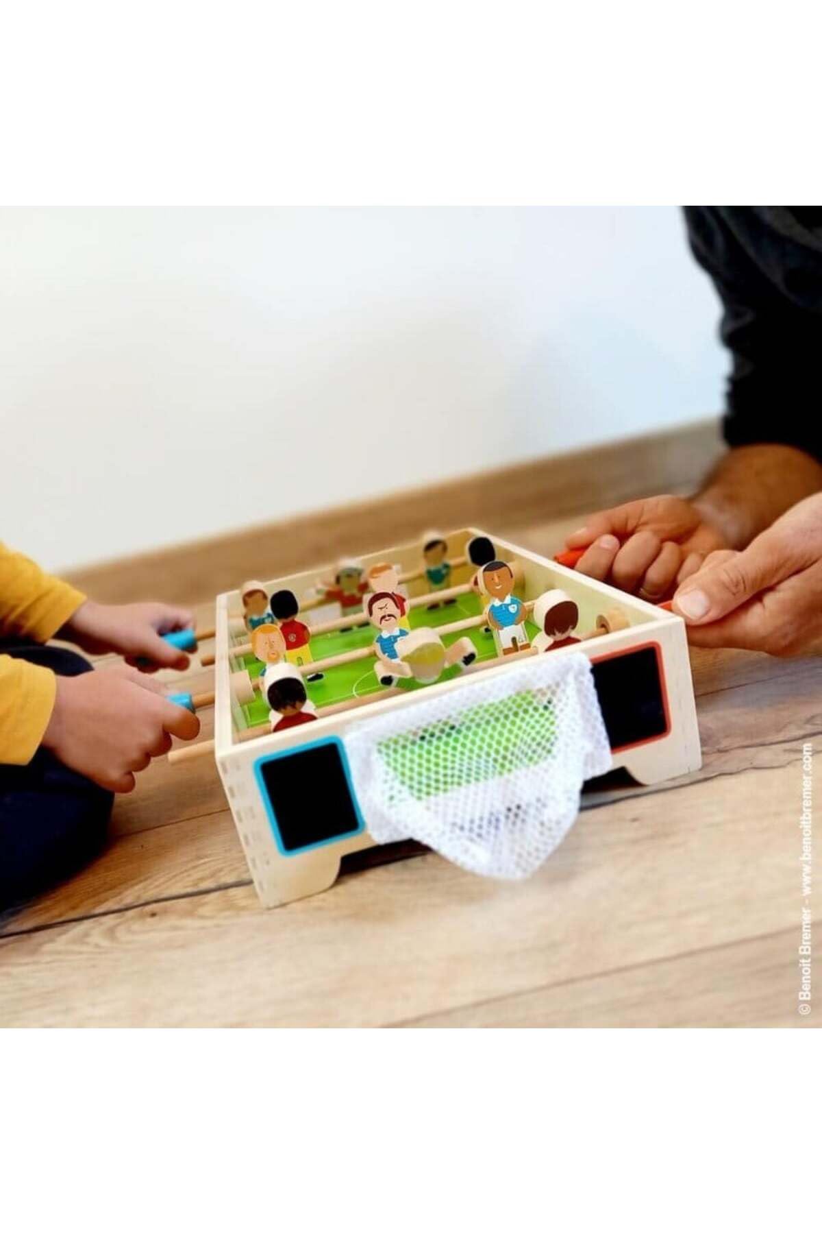 Janod - Mini Futbolín de Mesa en Madera Champions - Desde 3 años, J02070, Multicolor