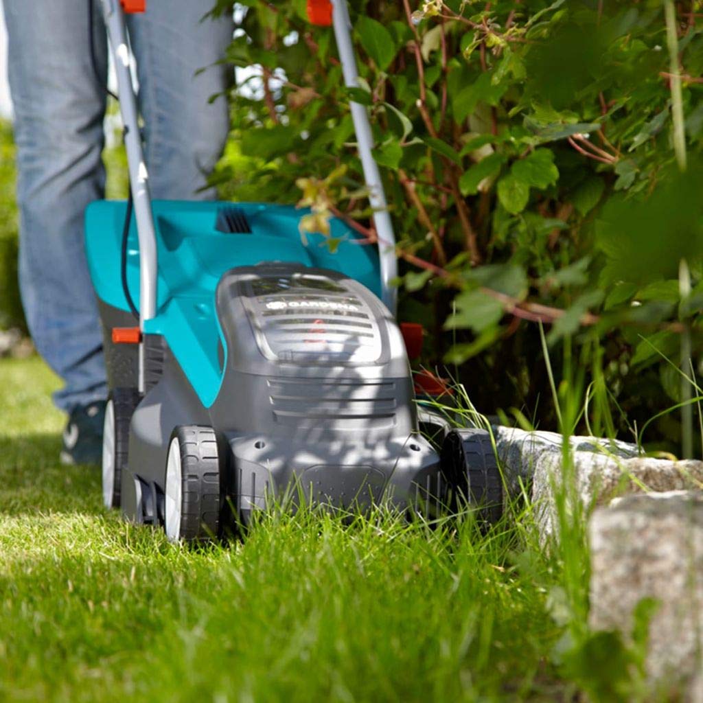Gardena zestaw akumulatorowej kosiarki PowerMax Li-40/32: kosiarka do trawników do 280 m², szer. cięcia 32 cm, pojemność 30 l, wys. koszenia 20–60 mm, składana rączka, ergonomiczny uchwyt (5033-20)