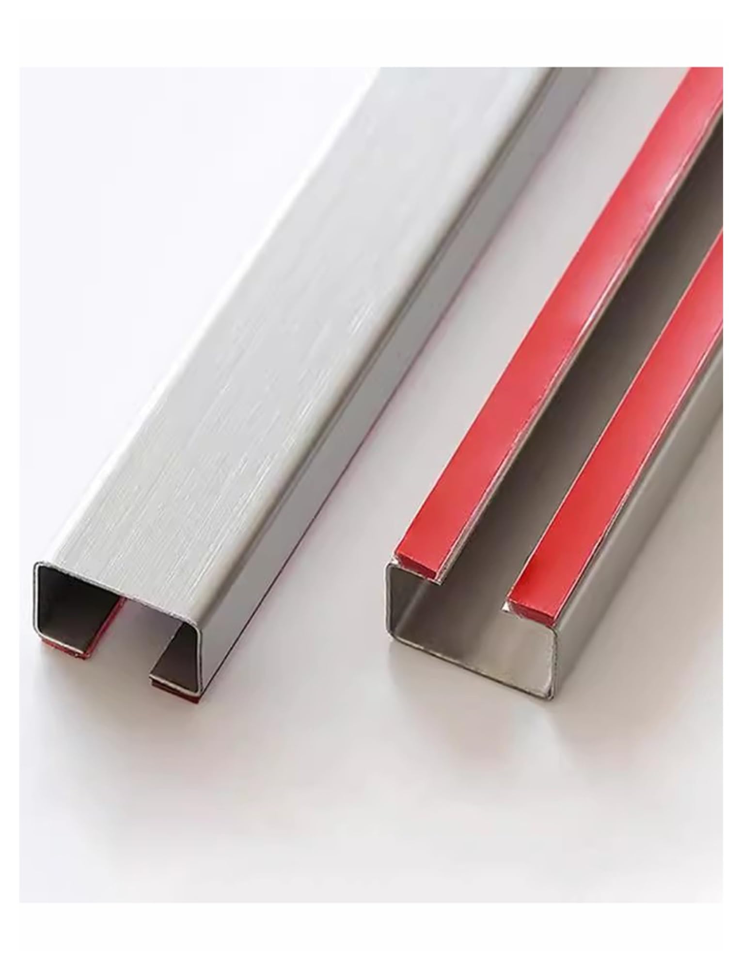 Genérico Canaletas cuadradas for Cables, Cubiertas for Cables, Protector Autoadhesivo for Cables, ocultador de Cables for techos, Esquinas y Suelos.(80x40mm)