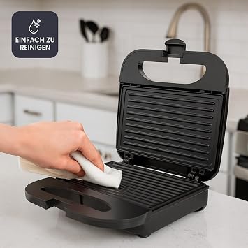 BLACK+DECKER BXSA752 Sandwich Maker 750 W Grill Plates 21.5 x 12.5 cm Non-Stick Coating Quick Heating Compact and Space Saving