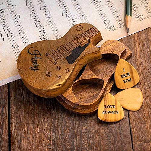 Picks / médiators de guitare en bois personnalisé avec étui à installer sur la guitare. - Les Beatles, Paul McCartney, John Lennon, RIngo Starr, George Harrison Picks / médiators de guitare en bois personnalisé avec étui à installer sur la guitare. – Image 4