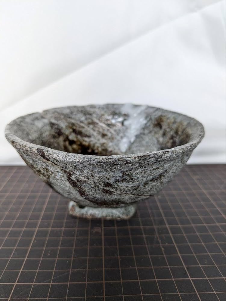 石茶碗、茶碗、抹茶茶碗、石茶碗、石彫茶碗、倉田辰彦作 Amazon.co.jp: 抹茶茶碗、多胡石茶碗、石彫刻茶碗、倉田辰彦作