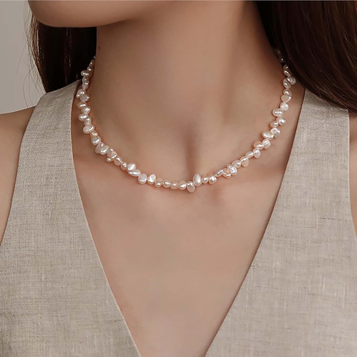 Vintage Baroque Pearl Choker Necklace Silver Statement Pearls Necklace Irregular Pearl Chain Necklaces Bridal Pearls Pendent Necklaces Irregular Bead Choker Wedding Jewelry for Women - Image 3