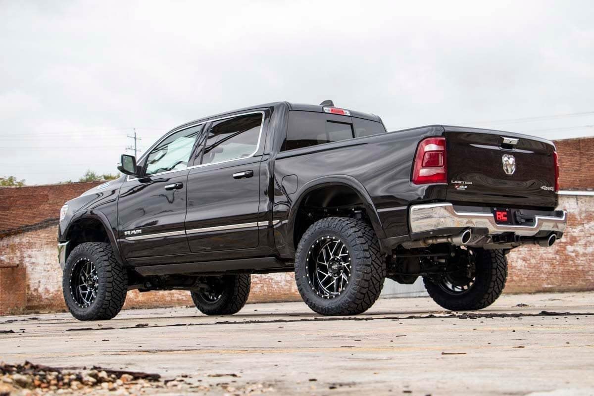 Rough Country 5" Lift Kit for 2019-2024 Ram 1500 4WD | Air Ride - 33830A