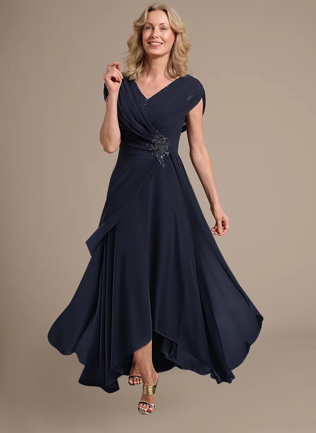 Lace Appliqued Mother of The Bride Dresses Cap Sleeves Ruched Hi-Lo Beaded Evening Gowns for Wedding with Pockets